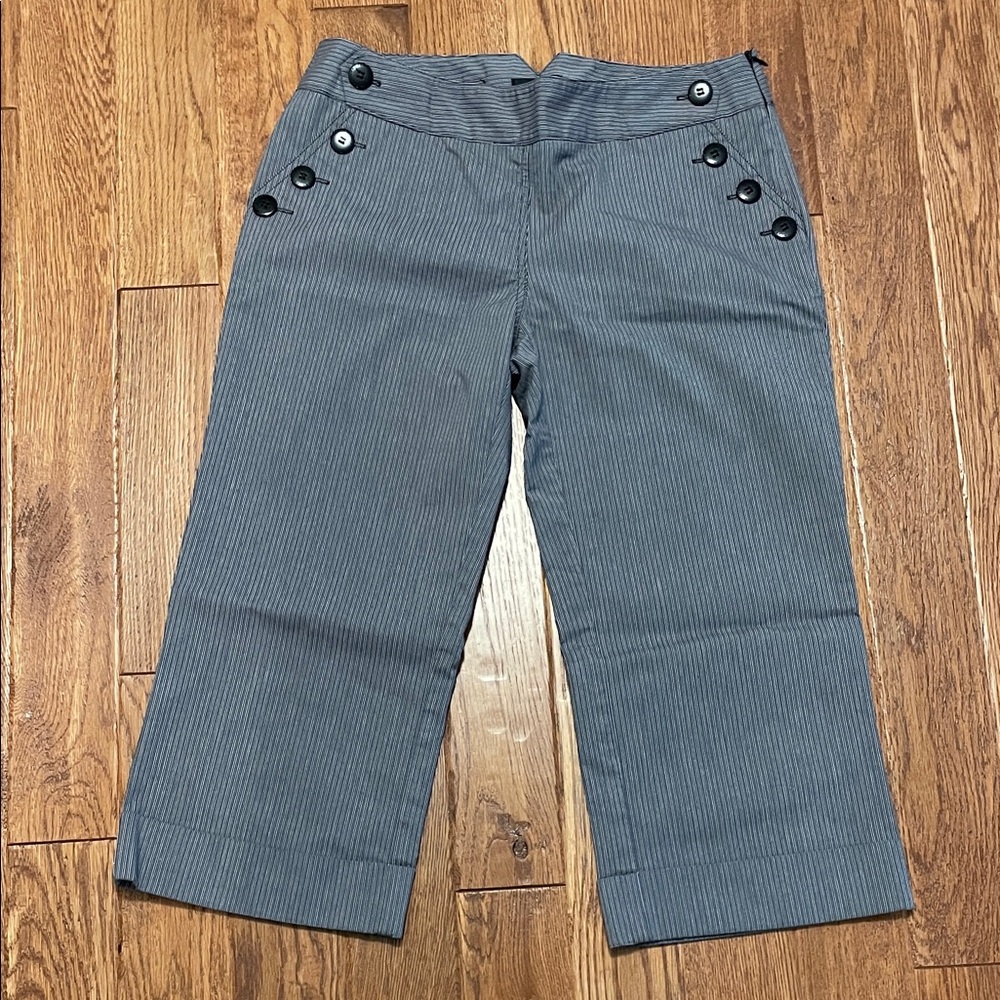 Star City Gray Striped Capri Bottoms